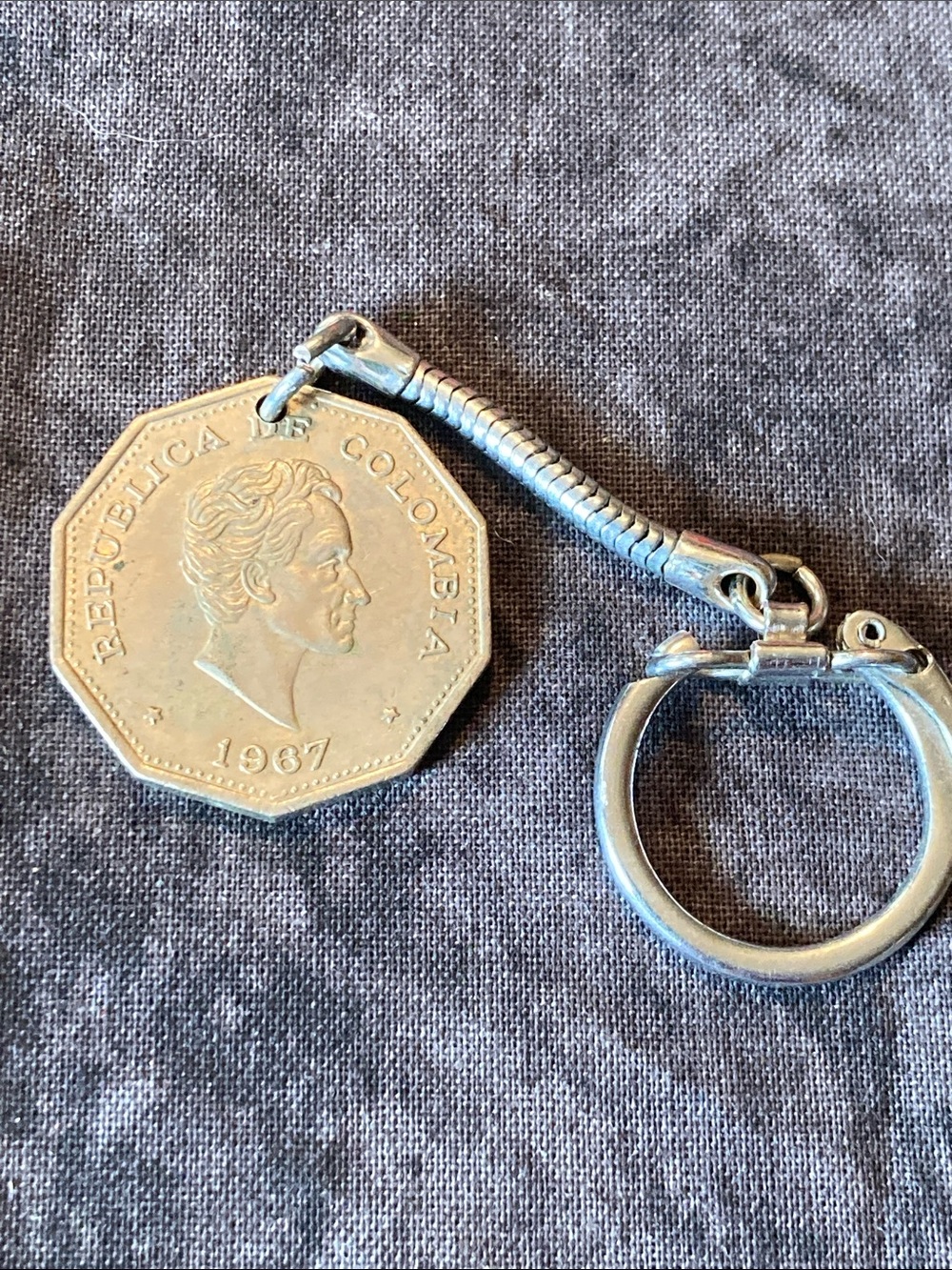 1967 Columbia one peso coin keychain